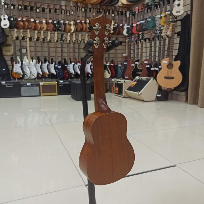 Укулеле сопрано Veston KUS100 AC цвет натуральный Укулеле сопрано Veston KUS100 AC цвет натуральный