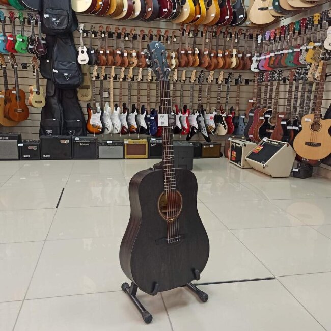 Электроакустическая гитара Flight D-145E BK цвет черный