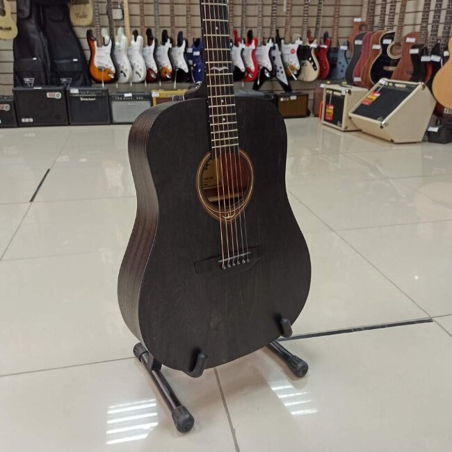 Электроакустическая гитара Flight D-145E BK цвет черный