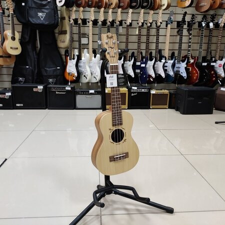 Укулеле концерт FLIGHT DUC325 SP/ZEB чехол в комплекте Укулеле концерт FLIGHT DUC325 SP/ZEB чехол в комплекте