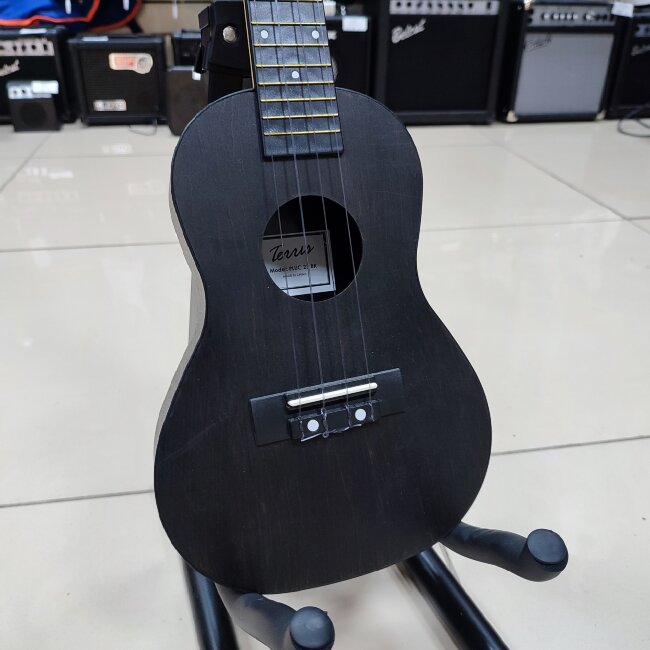 Укулеле концерт TERRIS PLUC-23 BK цвет черный
