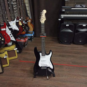 Электрогитара Fabio ST100BK цвет черный