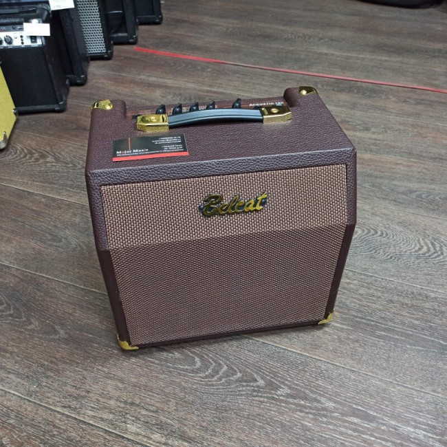 Комбоусилитель для акустической гитары Belcat Acoustic-15C 15Вт с эффектом хорус Комбоусилитель для акустической гитары Belcat Acoustic-15C 15Вт с эффектом хорус