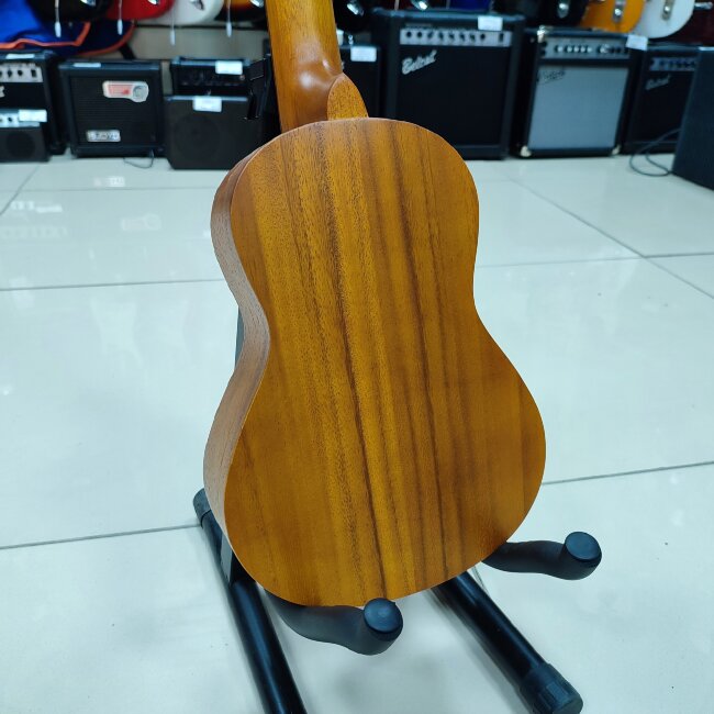 Укулеле концерт VESTON KUC100 AC цвет натуральный