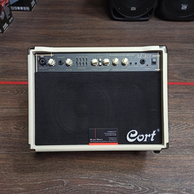 Комбоусилитель для акустической гитары Cort AF30-EU AF Series 30Вт