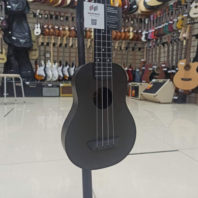 Укулеле сопрано FLIGHT TUS-35 BK Travel цвет черный чехол в комплекте Укулеле сопрано FLIGHT TUS-35 BK Travel цвет черный чехол в комплекте