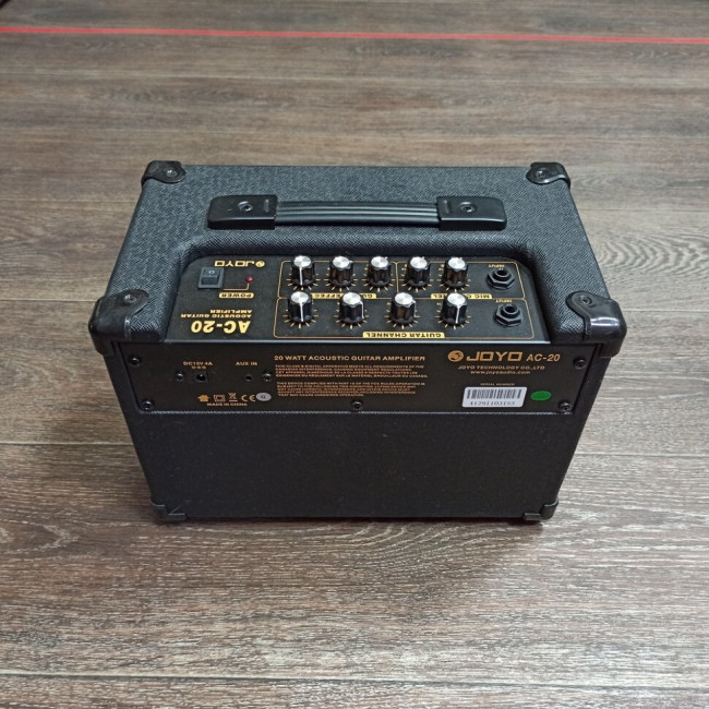 Комбоусилитель для акустической гитары Joyo AC-20 20Вт Комбоусилитель для акустической гитары Joyo AC-20 20Вт