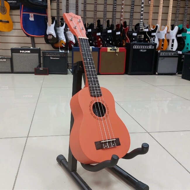 Укулеле сопрано Veston KUS-15OR-I цвет оранжевый Укулеле сопрано Veston KUS-15OR-I цвет оранжевый