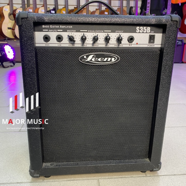 Комбоусилитель для бас-гитары Leem S35B 35Вт Комбоусилитель для бас-гитары Leem S35B 35Вт