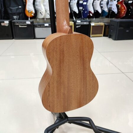 Укулеле концерт FLIGHT ANTONIA C цвет натуральный чехол в комплекте Укулеле концерт FLIGHT ANTONIA C цвет натуральный чехол в комплекте