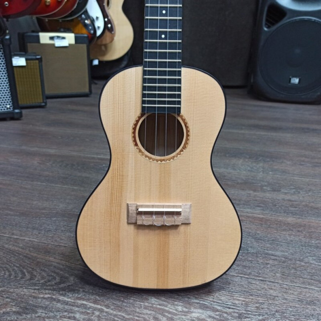 Укулеле концерт Poni UKL-FL фиолетовый Укулеле концерт Poni UKL-FL фиолетовый