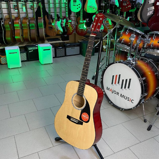 Акустическая гитара Fender Squier SA-150 Акустическая гитара Fender Squier SA-150