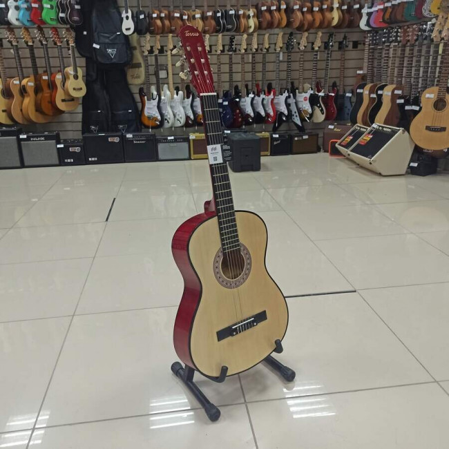 Классическая гитара Terris TC-3901A NA 4/4 цвет натуральный Классическая гитара Terris TC-3901A NA 4/4 цвет натуральный