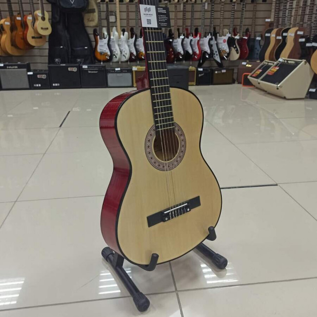 Классическая гитара Terris TC-3901A NA 4/4 цвет натуральный Классическая гитара Terris TC-3901A NA 4/4 цвет натуральный