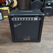 Комбоусилитель для бас-гитары Belcat 25B 25Вт Комбоусилитель для бас-гитары Belcat 25B 25Вт