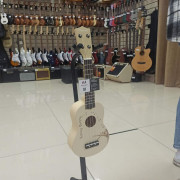 Укулеле сопрано Veston KUS 25 BUNNY с рисунком Укулеле сопрано Veston KUS 25 BUNNY с рисунком