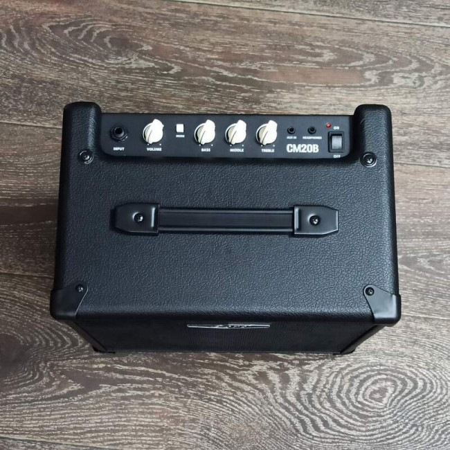 Комбоусилитель для бас-гитары Cort CM20B-EU 20Вт