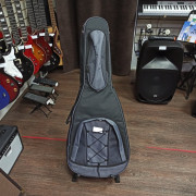 Чехол для классической гитары Лютнер ЛЧГК5 утепленный Чехол для классической гитары Лютнер ЛЧГК5 утепленный