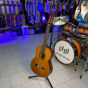 Классическая гитара Yamaha CM40 Классическая гитара Yamaha CM40