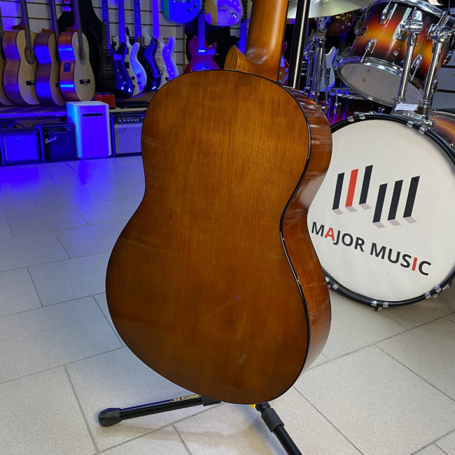 Классическая гитара Yamaha CM40