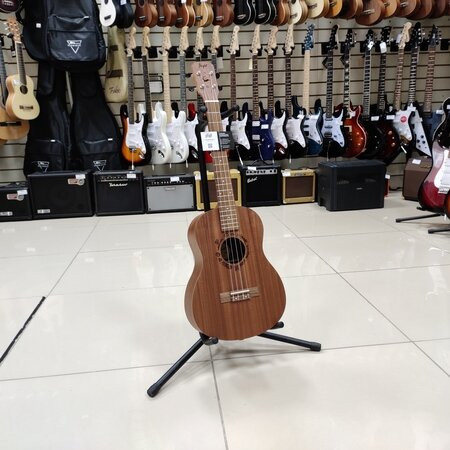 Укулеле баритон Flight NUB 310 чехол в комплекте Укулеле баритон Flight NUB 310 чехол в комплекте