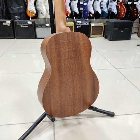 Укулеле баритон Flight NUB 310 чехол в комплекте Укулеле баритон Flight NUB 310 чехол в комплекте