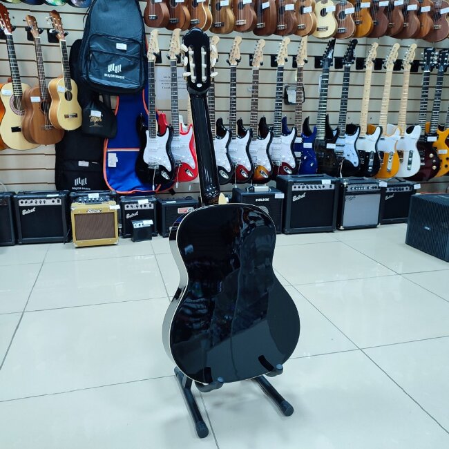 Классическая гитара HOMAGE LC-3911-BK цвет черный