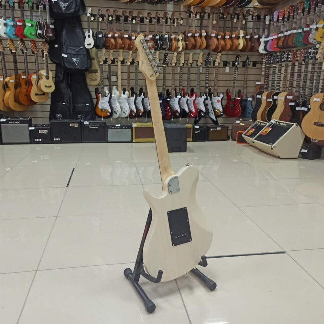 Электрогитара Aria JET-1 SVW белая