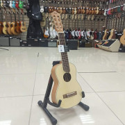 Гиталеле FLIGHT GUT350 SP/SAP цвет натуральный чехол в комплекте Гиталеле FLIGHT GUT350 SP/SAP цвет натуральный чехол в комплекте