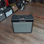 Гитарный комбоусилитель NUX Cherub Mighty-40BT