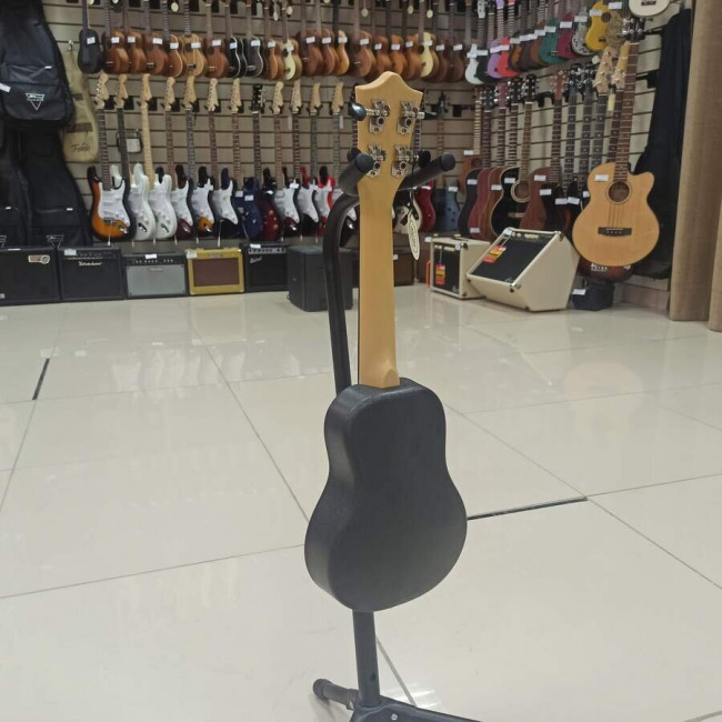 Укулеле сопрано FLIGHT TUS-35 LB Travel цвет голубой чехол в комплекте Укулеле сопрано FLIGHT TUS-35 LB Travel цвет голубой чехол в комплекте