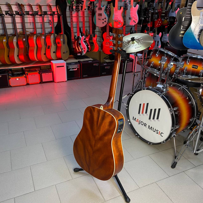 б/у Акустическая гитара Parkwood W81-OP с звукоснимателем и чехлом* б/у Акустическая гитара Parkwood W81-OP с звукоснимателем и чехлом*