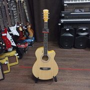 Акустическая гитара Elitaro E4010N с вырезом цвет натуральный Акустическая гитара Elitaro E4010N с вырезом цвет натуральный