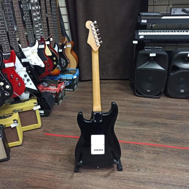 Электрогитара Fabio ST100SB цвет санберст