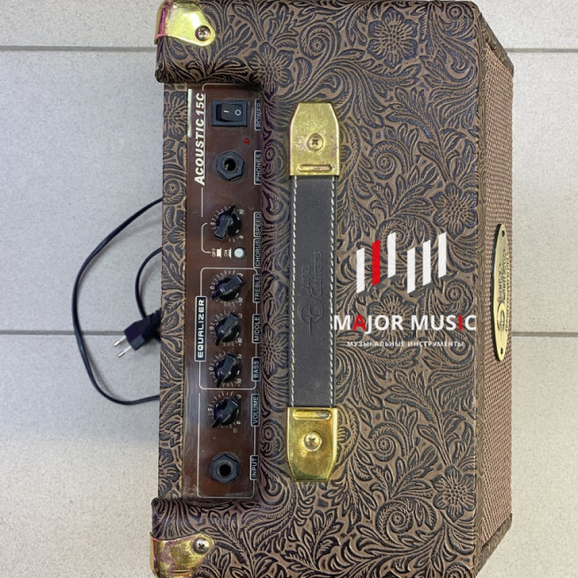 б/у Комбоусилитель для акустической гитары Luna Acoustic 15C*