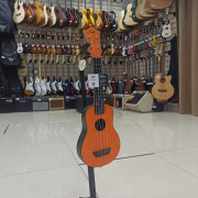 Укулеле сопрано FLIGHT TUS-35 OR Travel цвет оранжевый чехол в комплекте