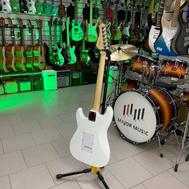 Электрогитара Rockdale Stars HSS WH цвет белый Электрогитара Rockdale Stars HSS WH цвет белый