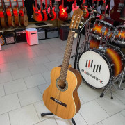 Классическая гитара Perez 600 4/4