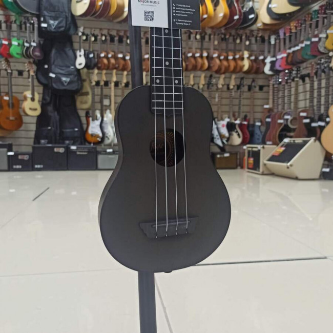 Укулеле сопрано FLIGHT TUS-35E BK Travel со звукоснимателем цвет черный чехол в комплекте