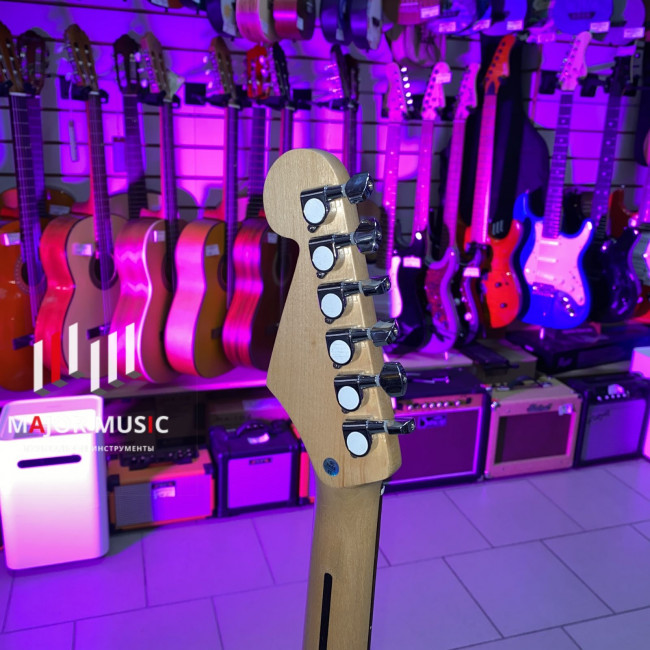 б/у Электрогитара Root Note ST201-TTE цвет бирюзовый*