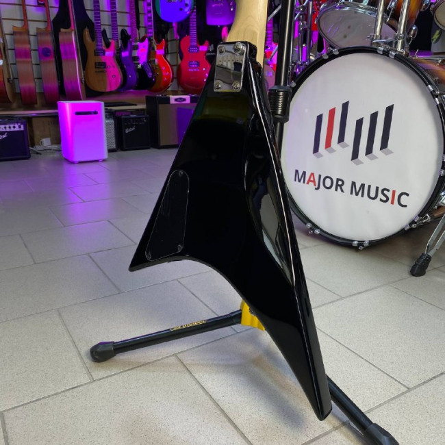 Электрогитара Caraya E233BK V-образная черная