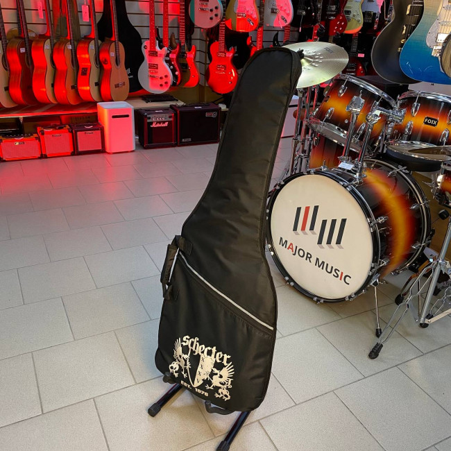 б/у Электрогитара SCHECTER SGR AVENGER MBLK цвет черный, чехол в комплекте*