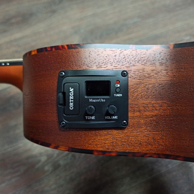 Укулеле баритон Ortega RU5CE-BA Bonfire Series матовая со звукоснимателем