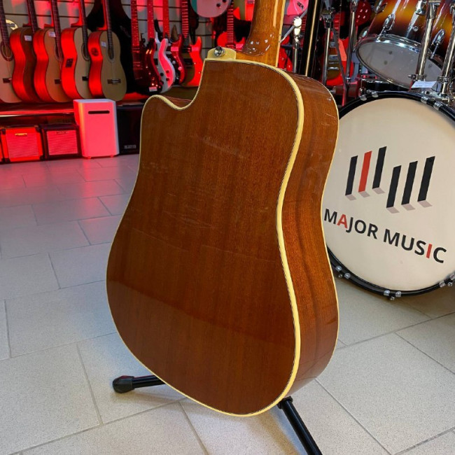 б/у Акустическая гитара Solista SG-D1*