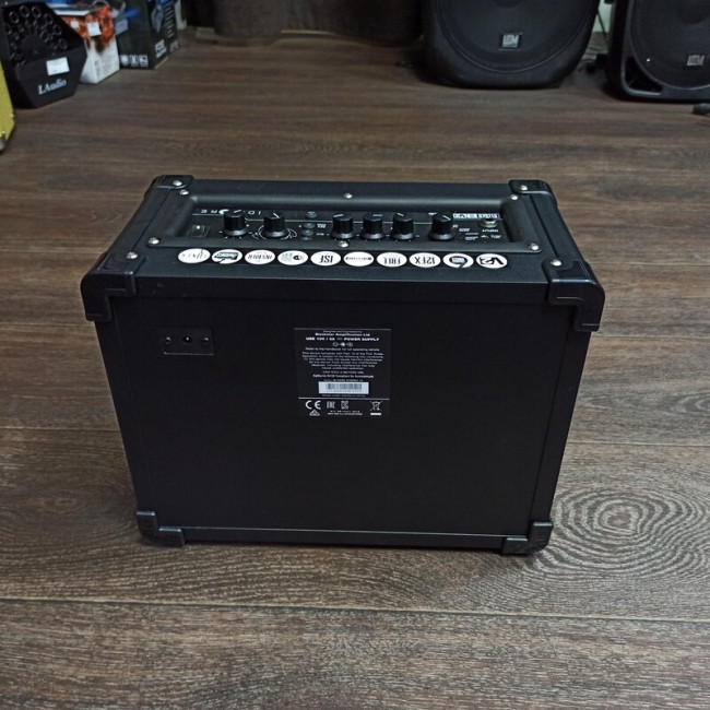 Гитарный комбоусилитель Blackstar ID:CORE10 V2 10W 12 эффектов USB
