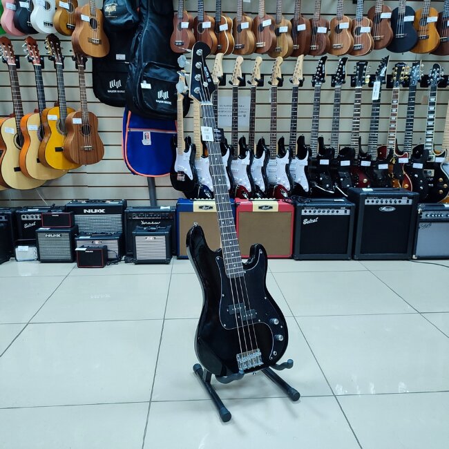 Бас-гитара Terris TPB-43 BK цвет черный PB Бас-гитара Terris TPB-43 BK цвет черный PB