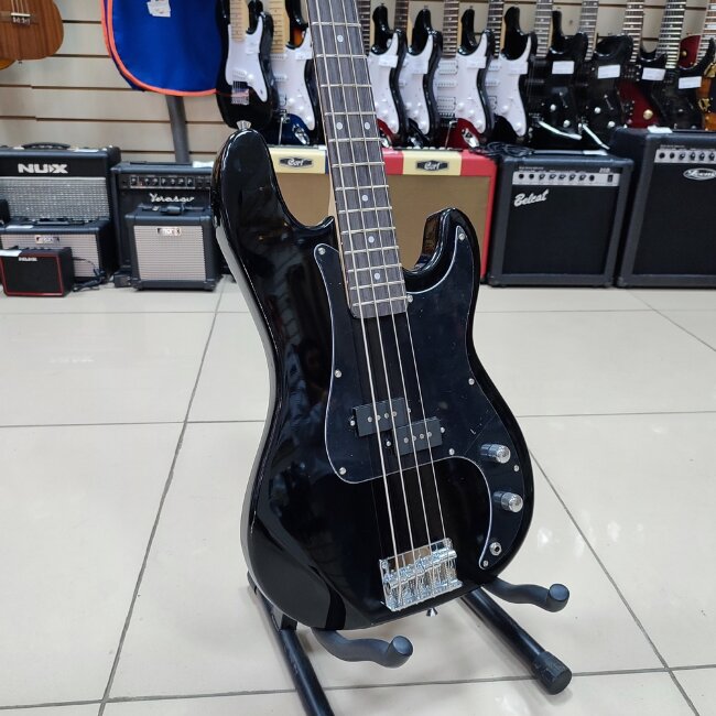 Бас-гитара Terris TPB-43 BK цвет черный PB Бас-гитара Terris TPB-43 BK цвет черный PB