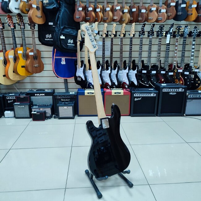 Бас-гитара Terris TPB-43 BK цвет черный PB Бас-гитара Terris TPB-43 BK цвет черный PB