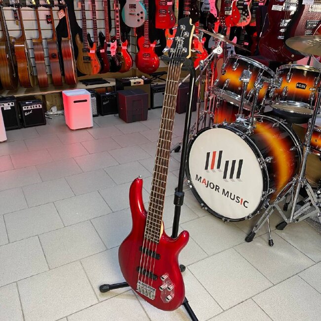 Бас-гитара 5-струнная Cort Action-Bass-V-Plus-TR Action Series красная