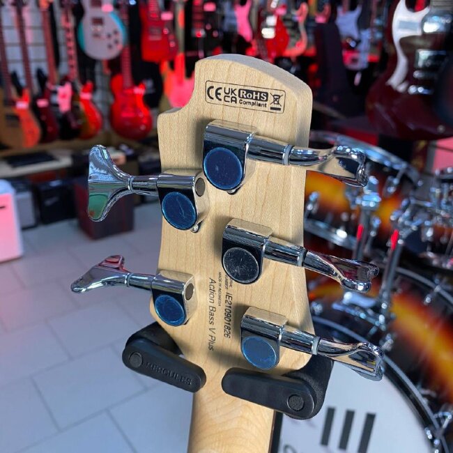 Бас-гитара 5-струнная Cort Action-Bass-V-Plus-TR Action Series красная